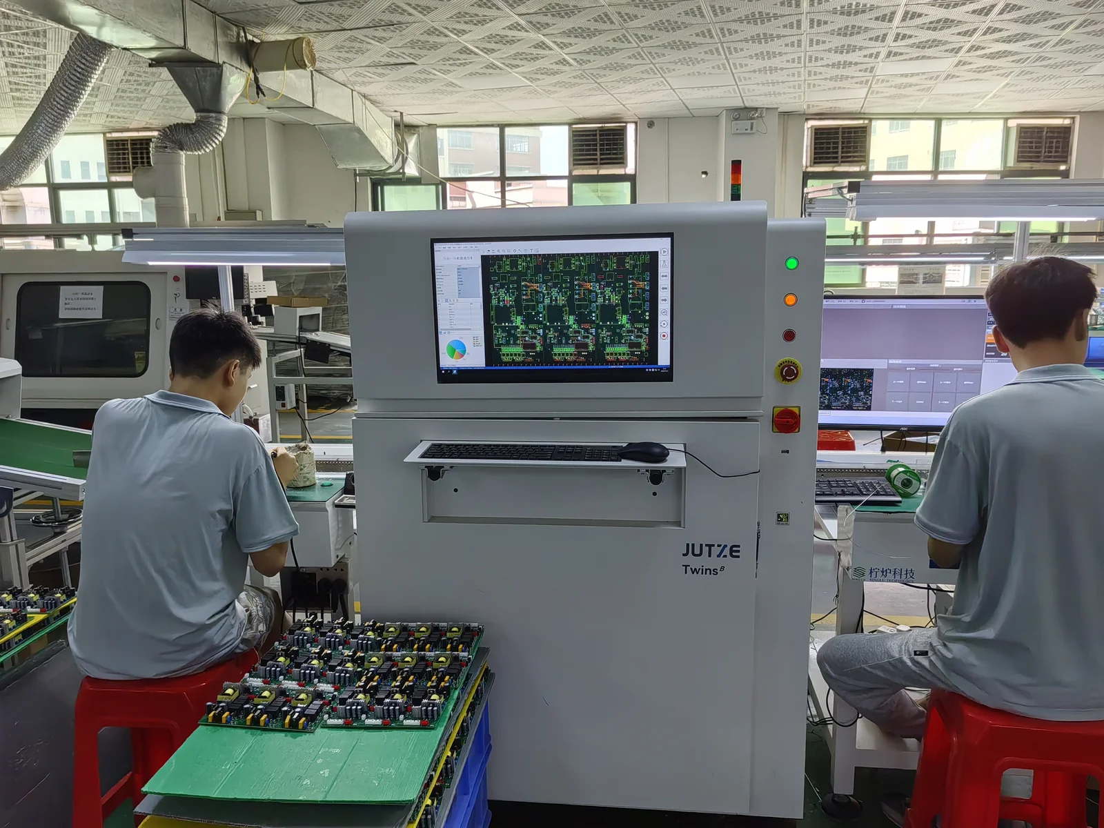 Automated optical inspection machine on the PCB production line